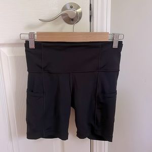 Lululemon Invigorate High-Rise Short 6”